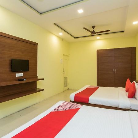 Oyo 17161 Hotel Mahalaxmi Ujjain Dış mekan fotoğraf